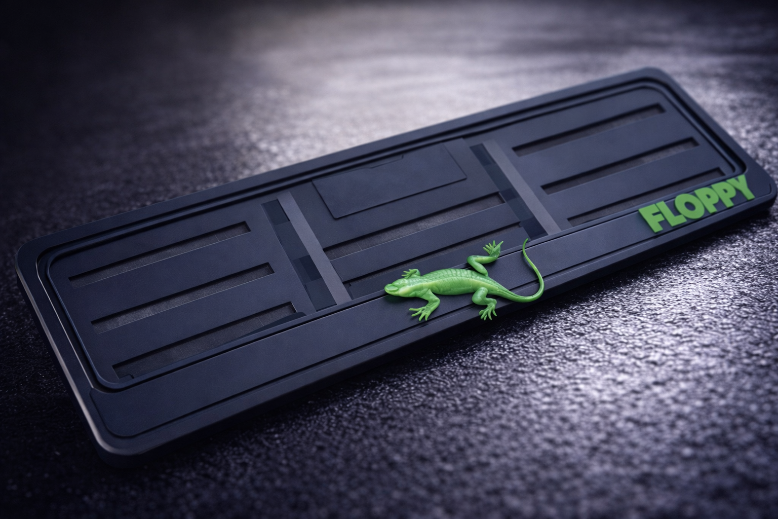 Lizard underlay — top-down product flat lay